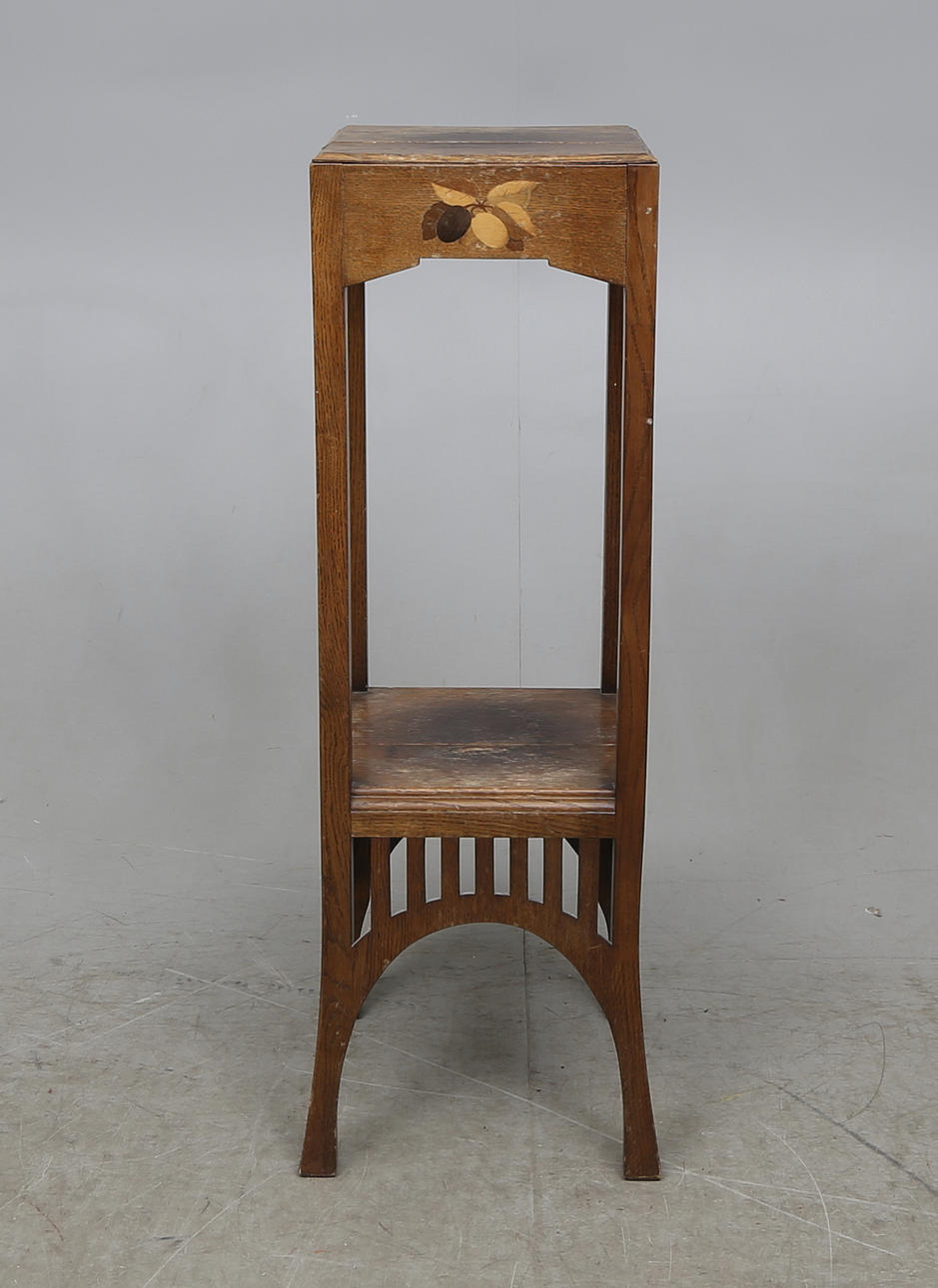 PIEDESTAL, jugend, tidigt 1900-tal.