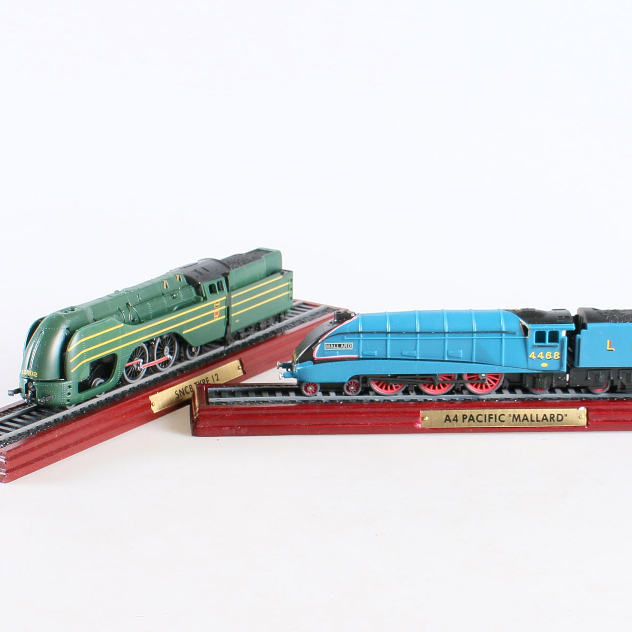 MODELLTÅG, 19 st. "Atlas", 1900-tal.