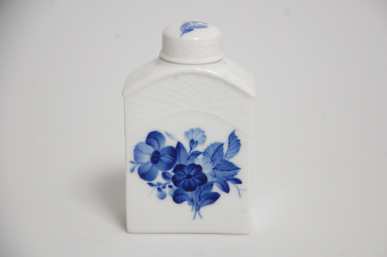 TEDOSA, porslin Royal Copenhagen.