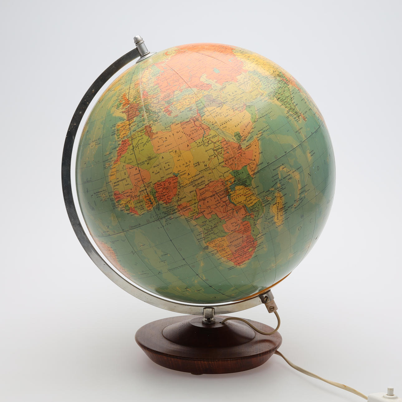 JORDGLOB med belysning.