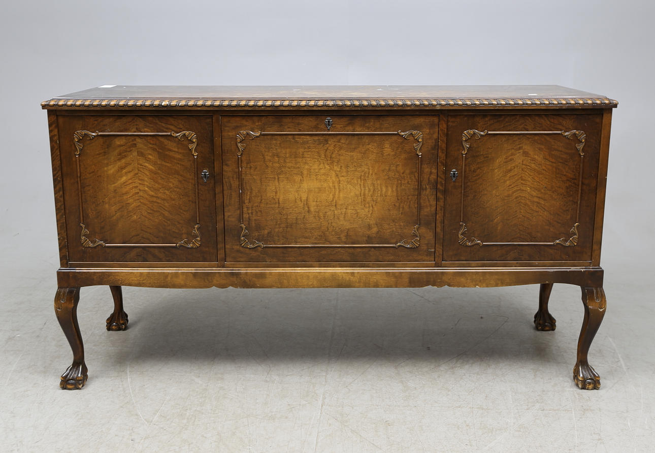 SIDEBOARD, chippendale-stil, 1900-talets första hälft.