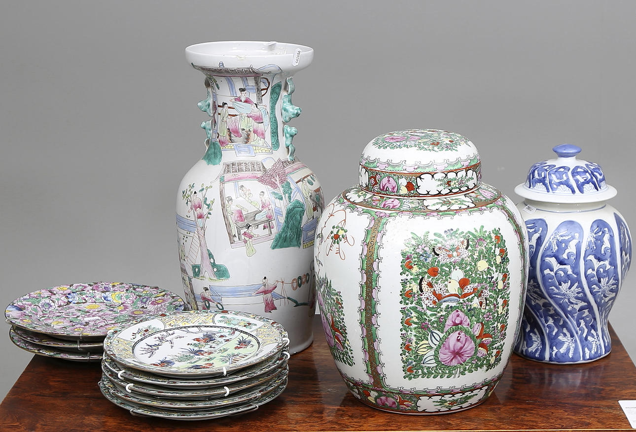 OSTINDISK KERAMIK, 11 delar, 1900/2000-tal.