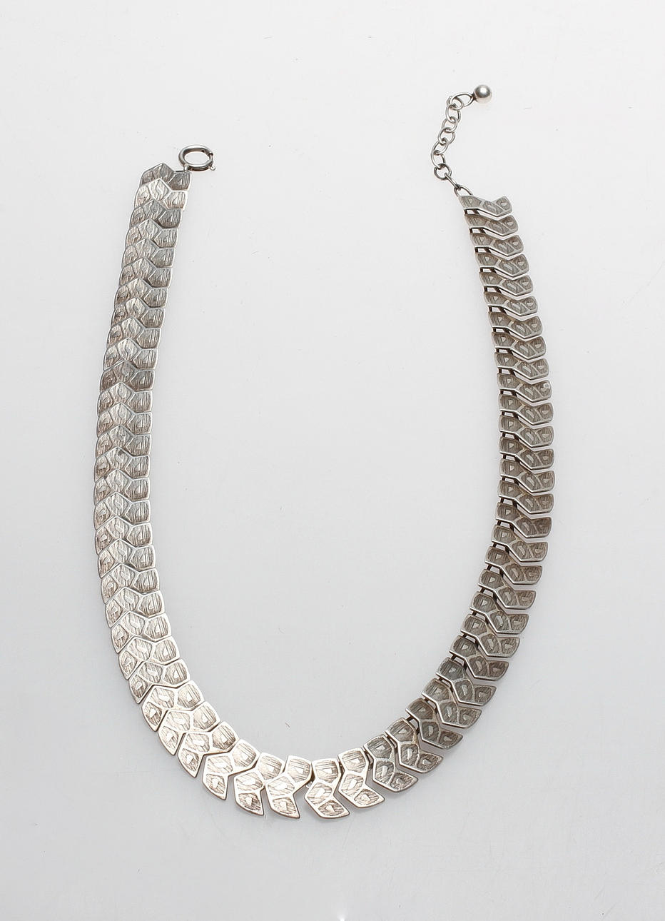 COLLIER, möjligen silver, 1900-talets mitt.