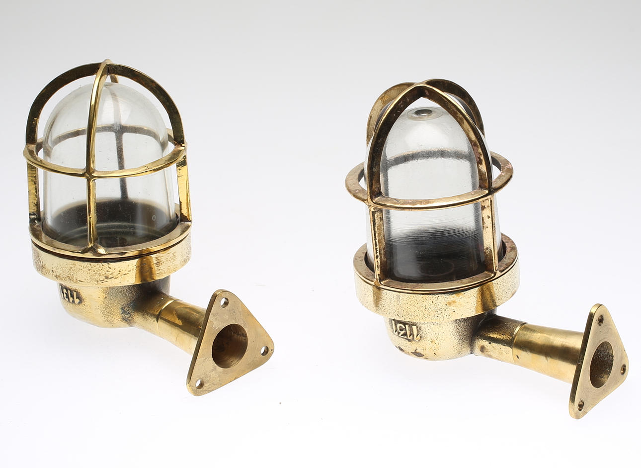 FARTYGSBELYSNING, 2 st, med väggfäste, mässing, Wiska 1131.