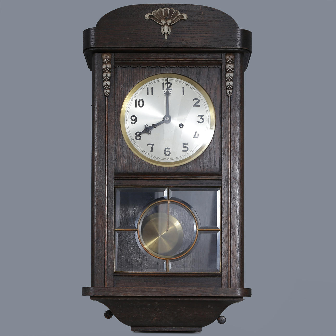 WALL CLOCK, TRAY MARKED (ERHARD LIEW UR & OPTIC SHOP VÄSTERVIK).