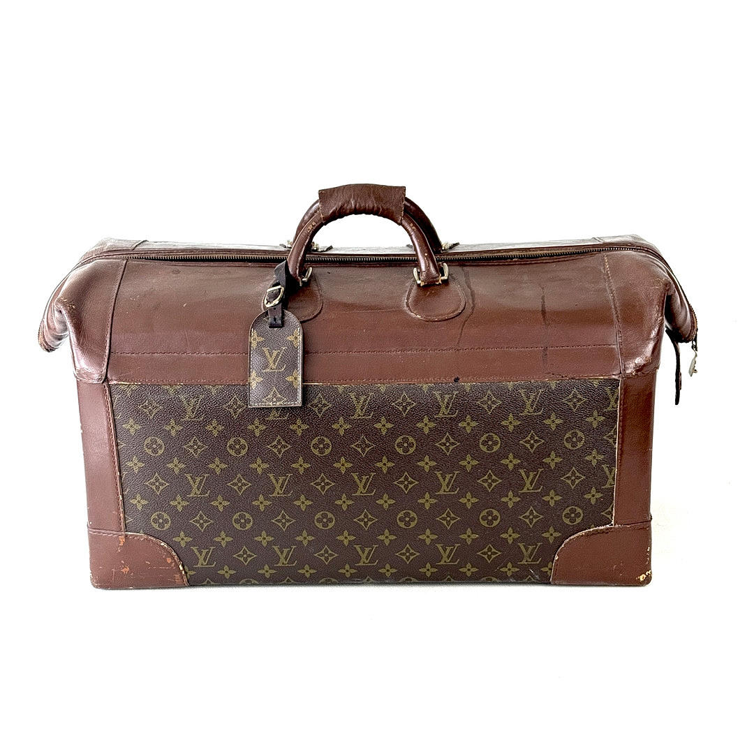 LOUIS VUITTON MONOGRAM DOCTOR BAG.