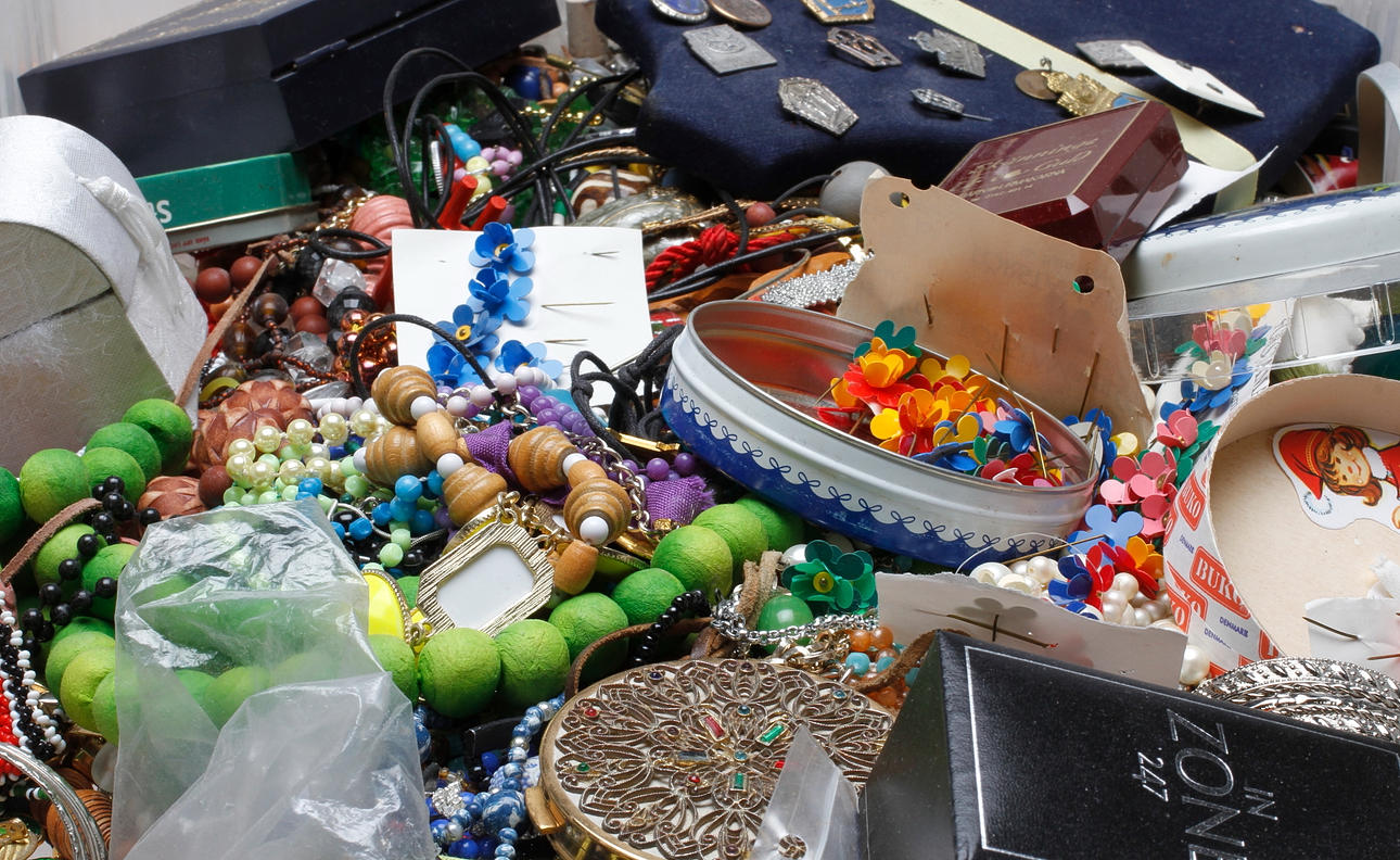 BIJOUTERIER, 1900-tal.