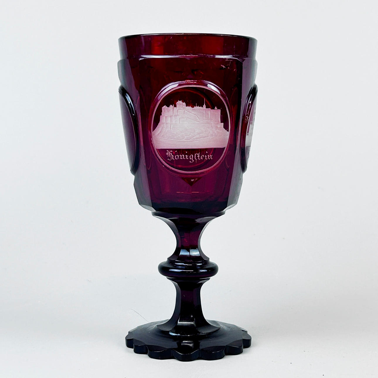 BOHEMIAN CRYSTAL SPA GLASS. Glass - Other - Auctionet