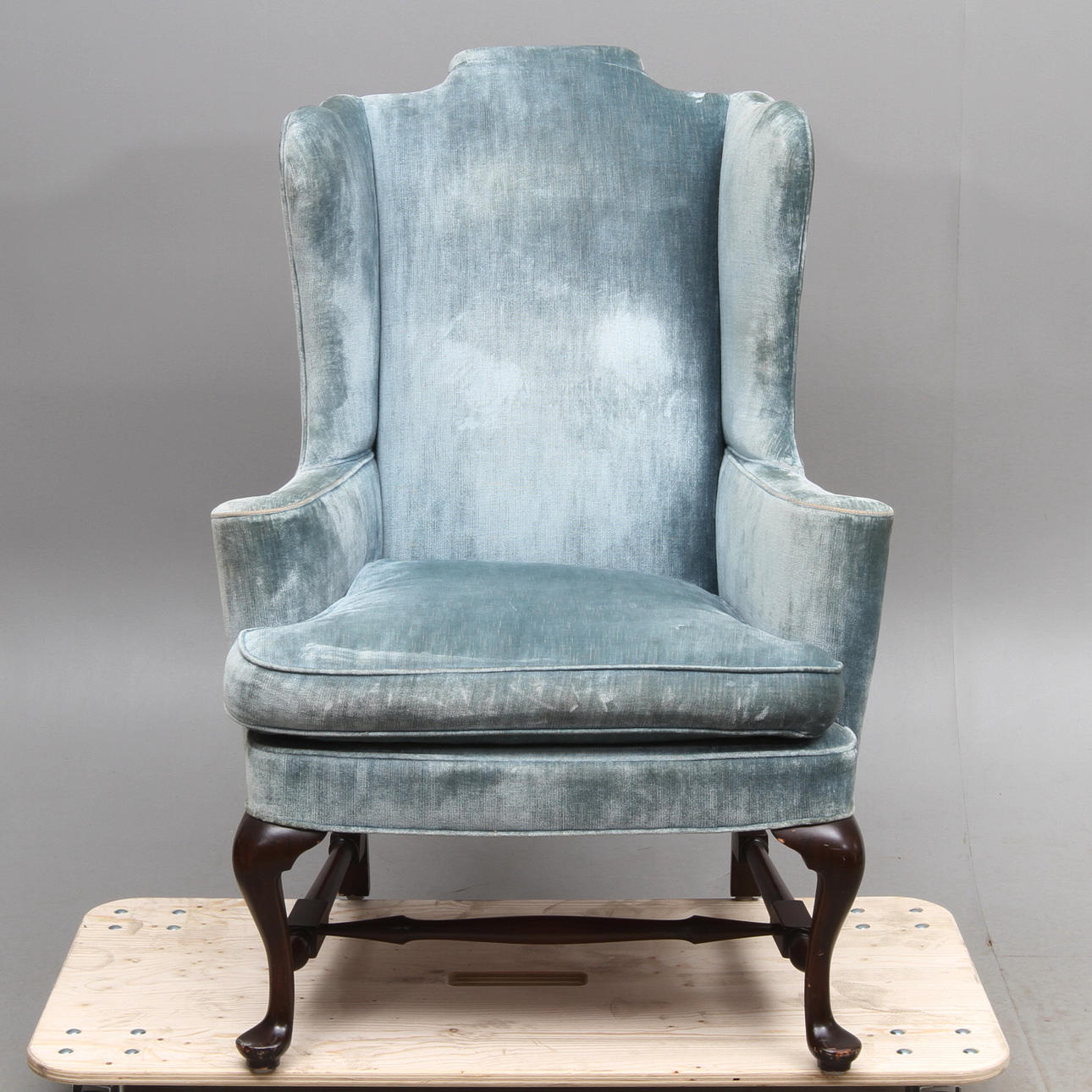 ÖRONLAPPSFÅTÖLJ, 19/2000-tal.