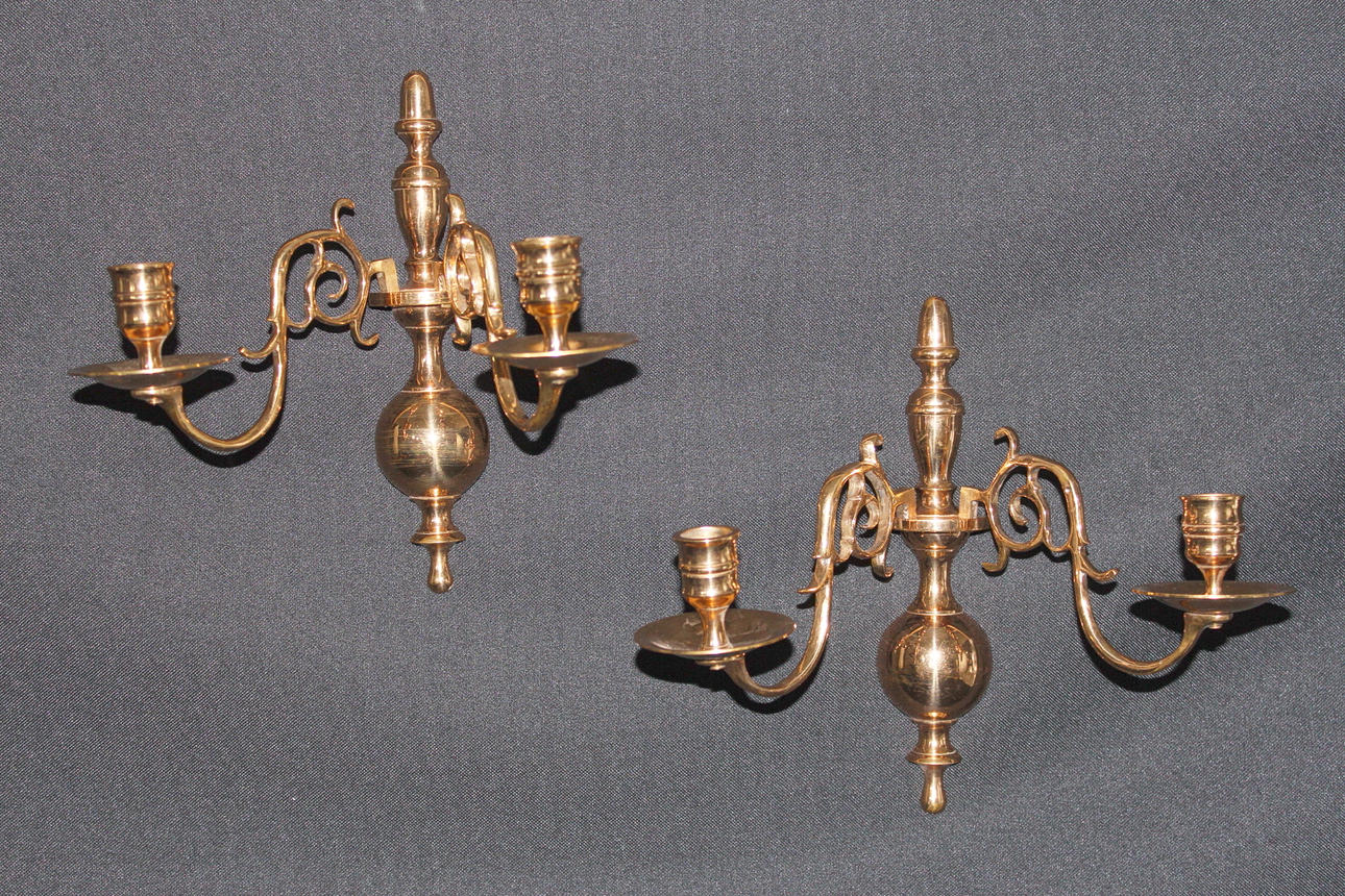 VÄGGLAMPETTER, 2 armade, malm.