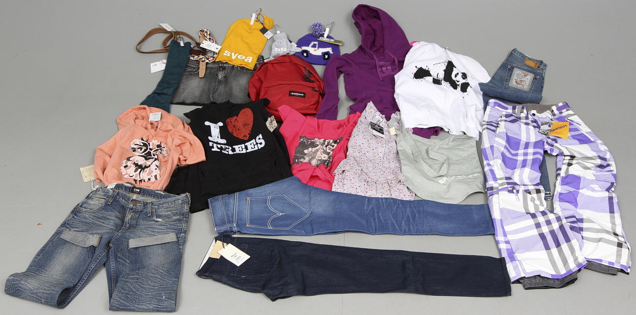 NYA KLÄDER, 20 del, dam, storlek m, nytt, konkursen efter first aid.