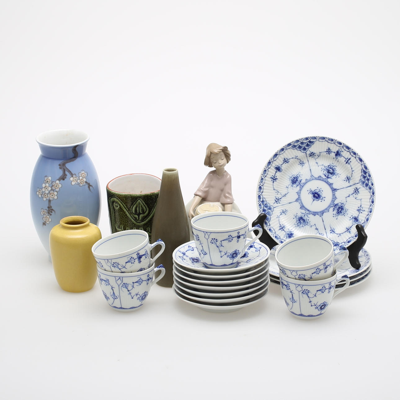 VASER, FIGURIN, KAFFEPORSLIN, 21 delar, Lladro, Bing & Gröndahl, Upsala Ekeby m fl.