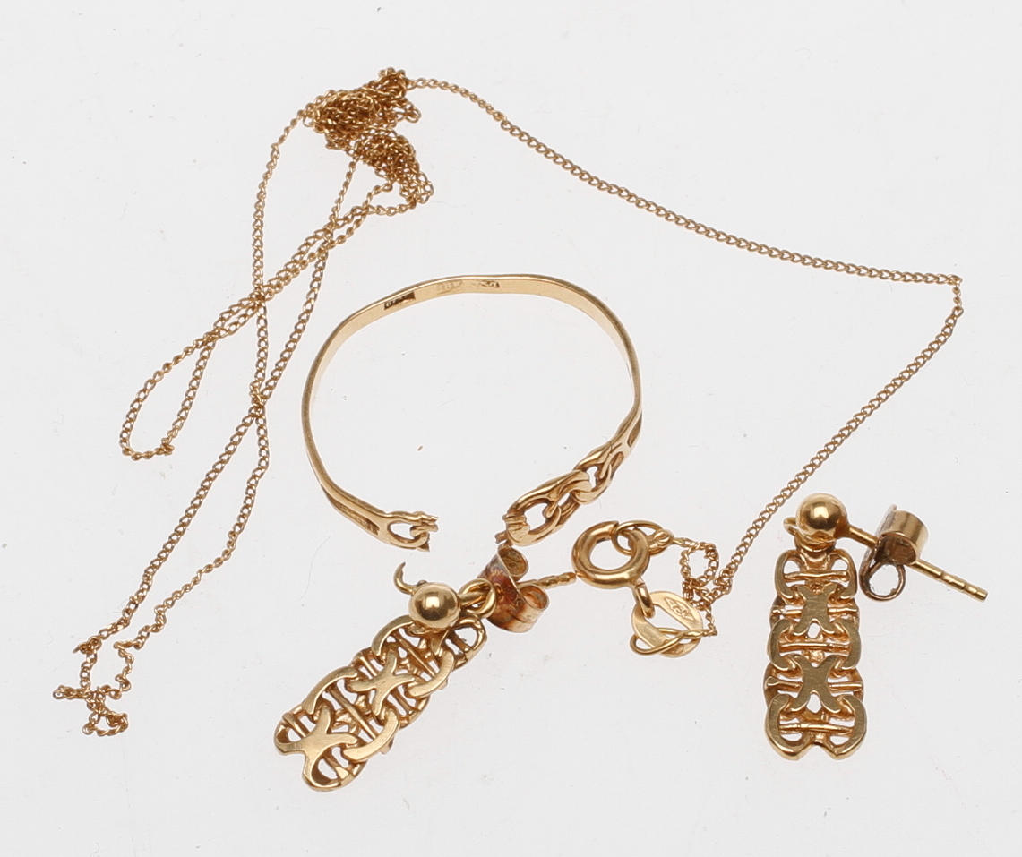 GULDSMYCKEN, 18k, vikt ca 4 gr.