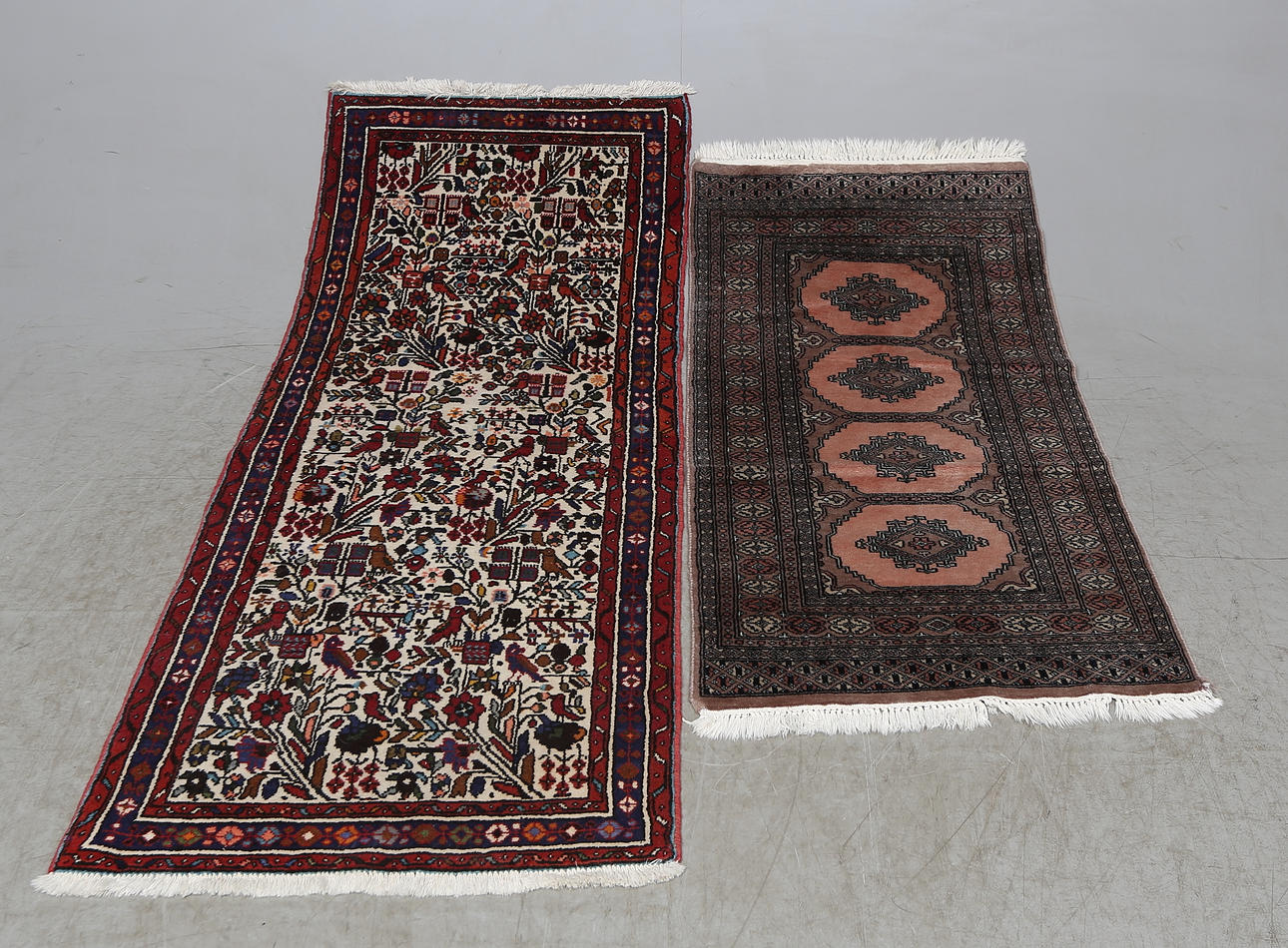 MATTOR, 2 st, orientaliska, största mått ca. 185x82 cm.