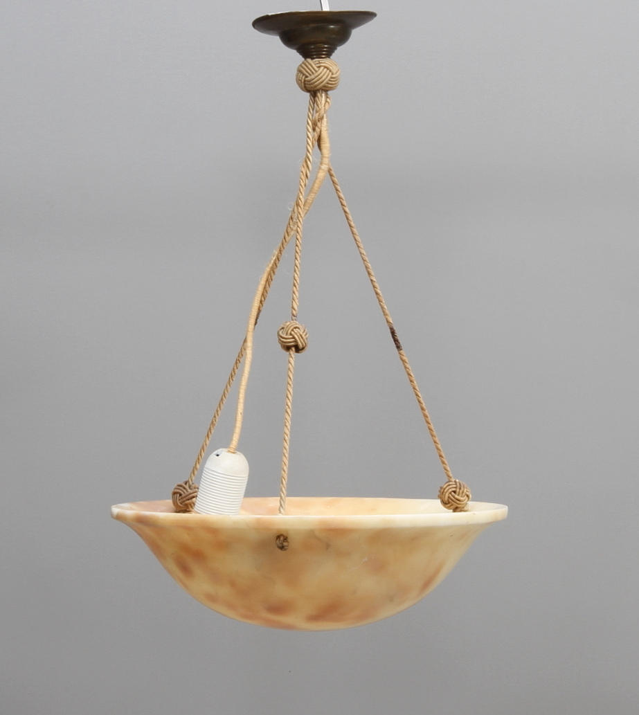 TAKLAMPA, alabaster, 1900-tal.