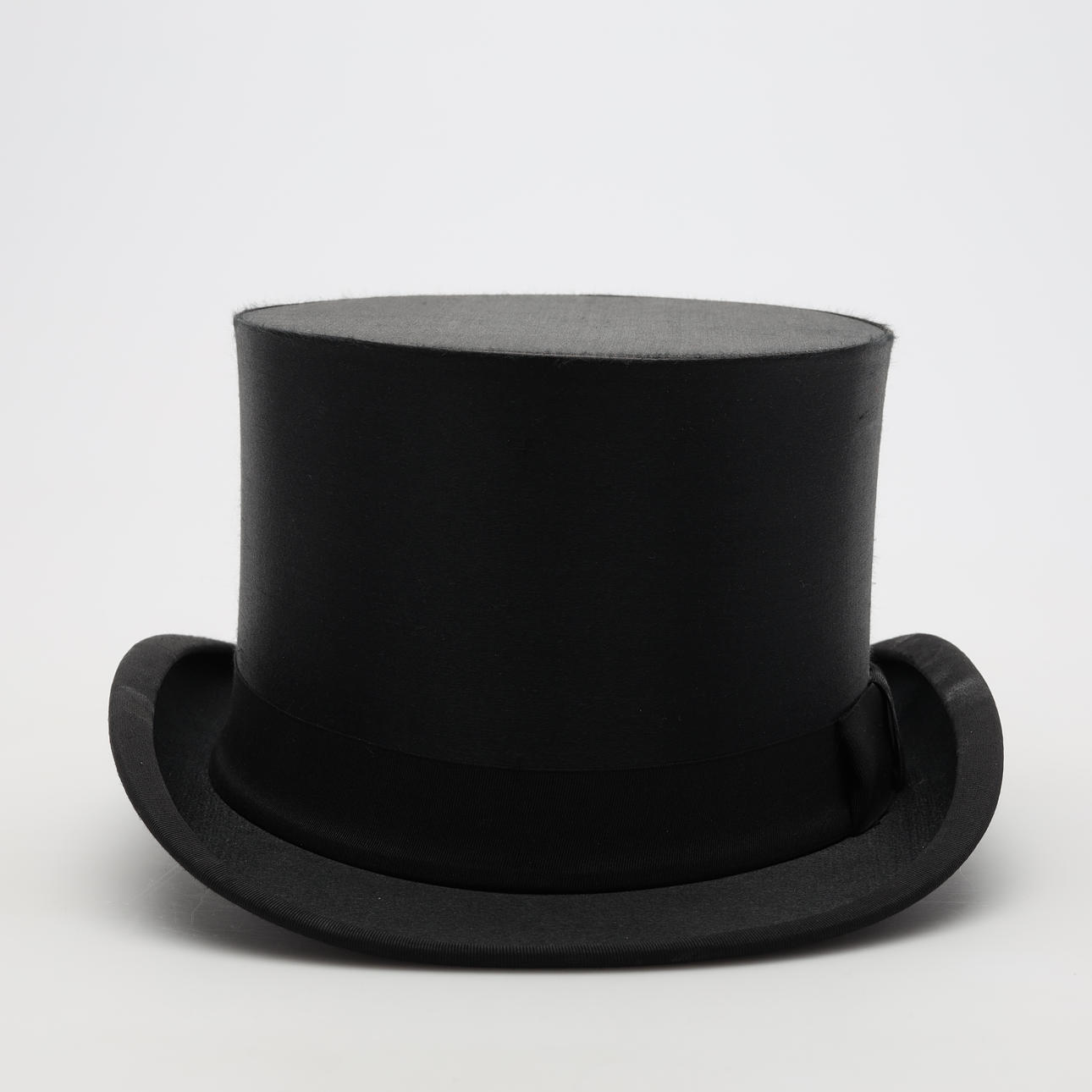 HÖG HATT, cylinderhatt i ask.