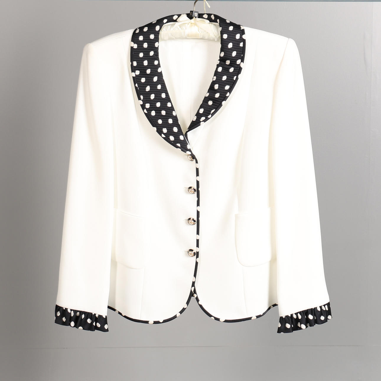 A TH. BRAUN LADIES JACKET.