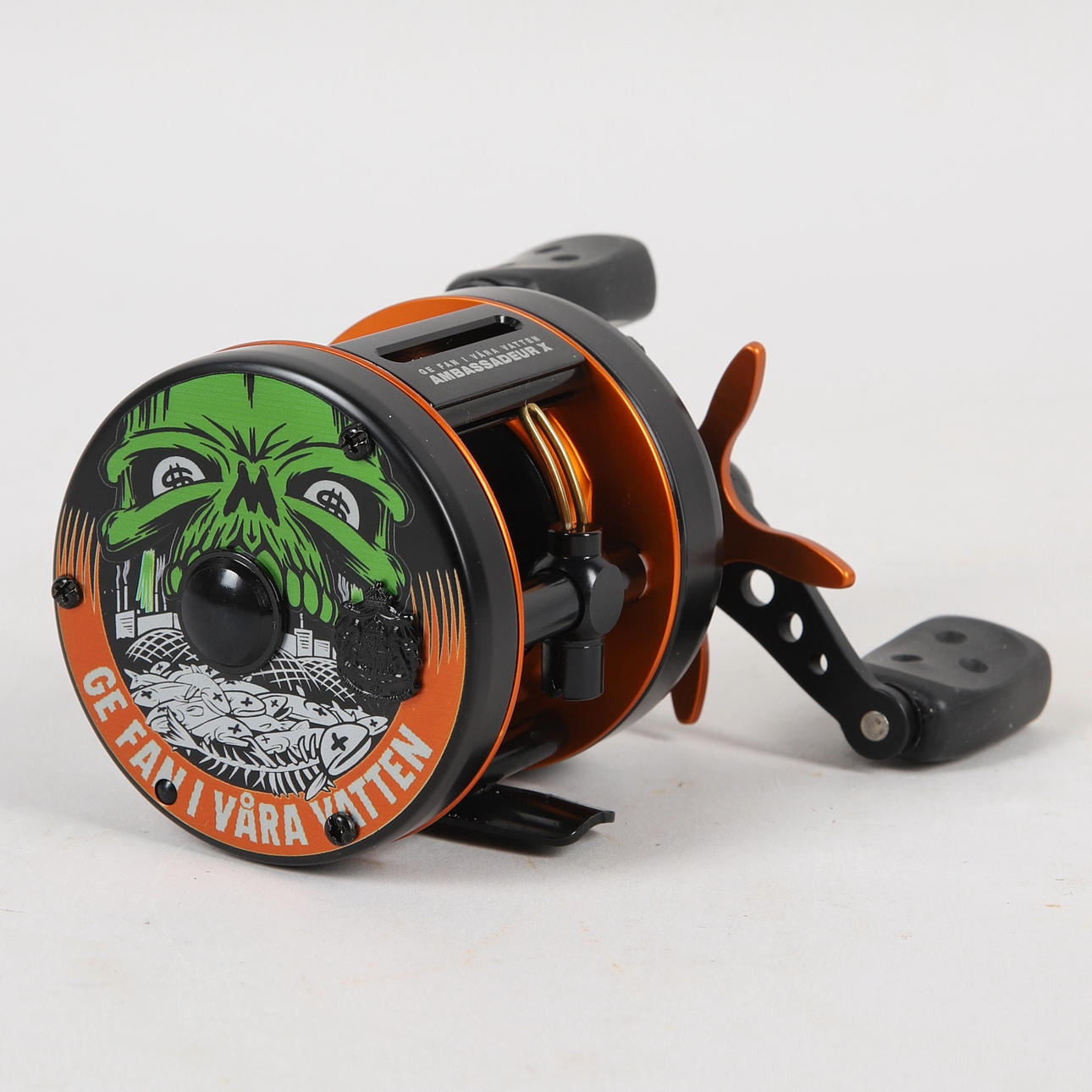 bass attacking lure Largemouth bass are apex opportunistic predators. They will try to attack  anything that moves. One of the strangest things to me about bass is the  fact that they will try to eat
