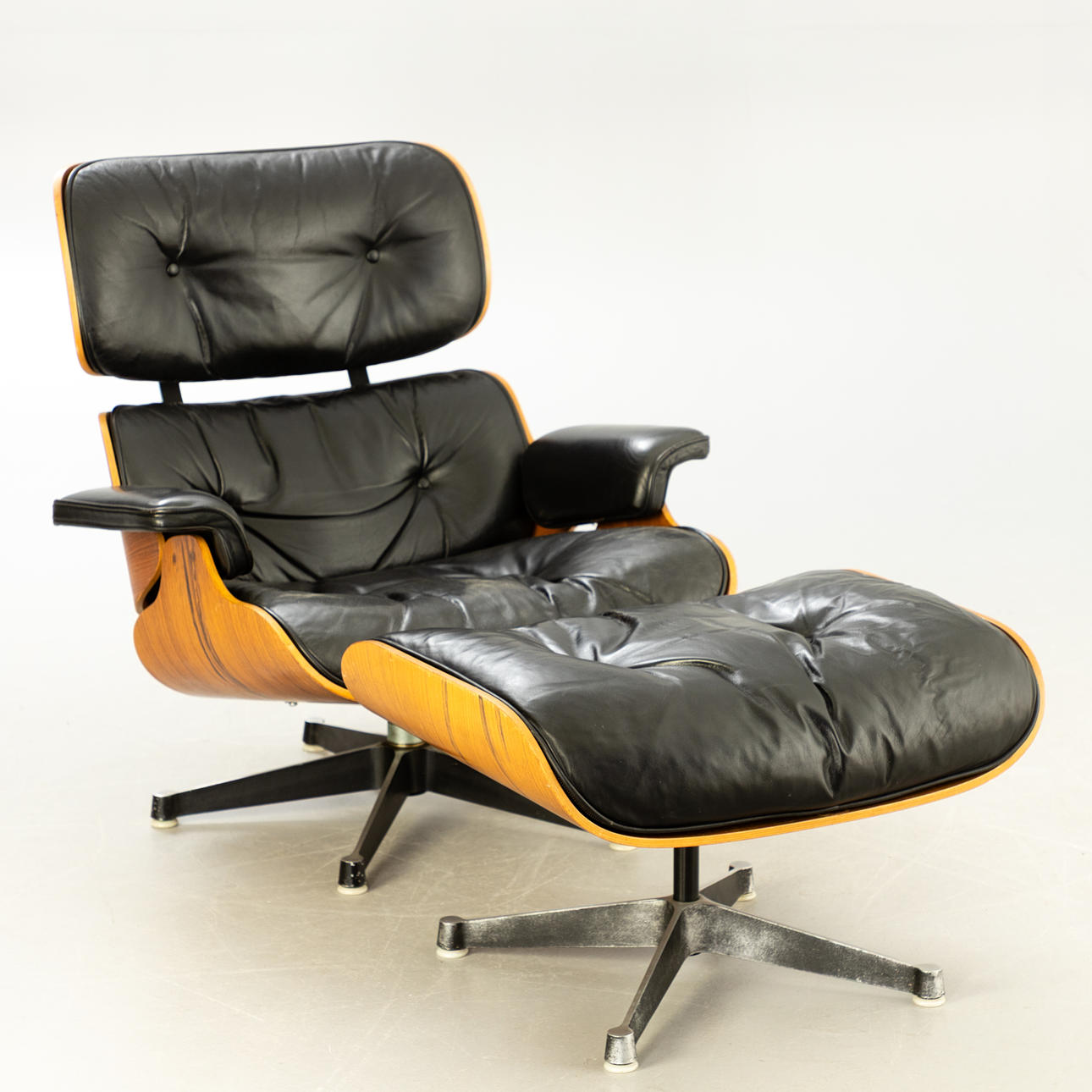 (希少) eams design CHARLES & RAY EAMES. Lounge Chair with Ottoman for Herman Miller