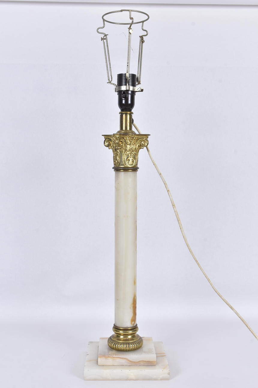 TABLE LAMP, onyx with brass fittings.