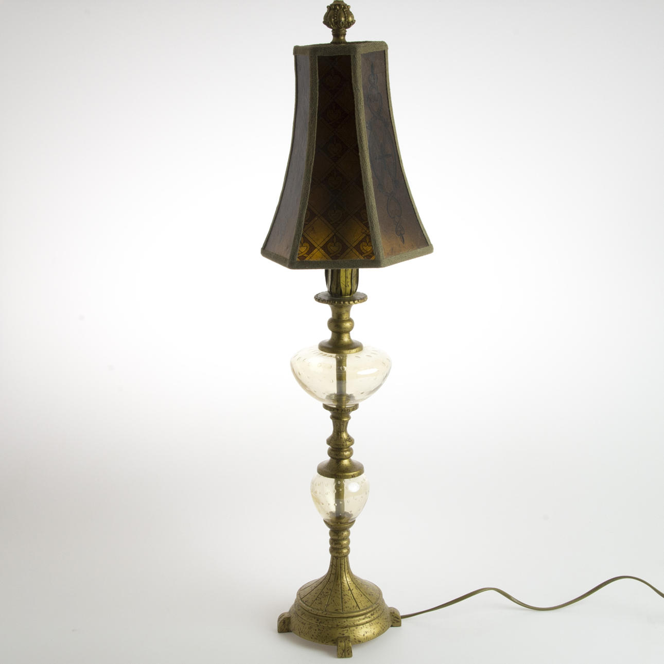 BORDSLAMPA, målad trä/glas, Globen AB, 1900/2000-tal.