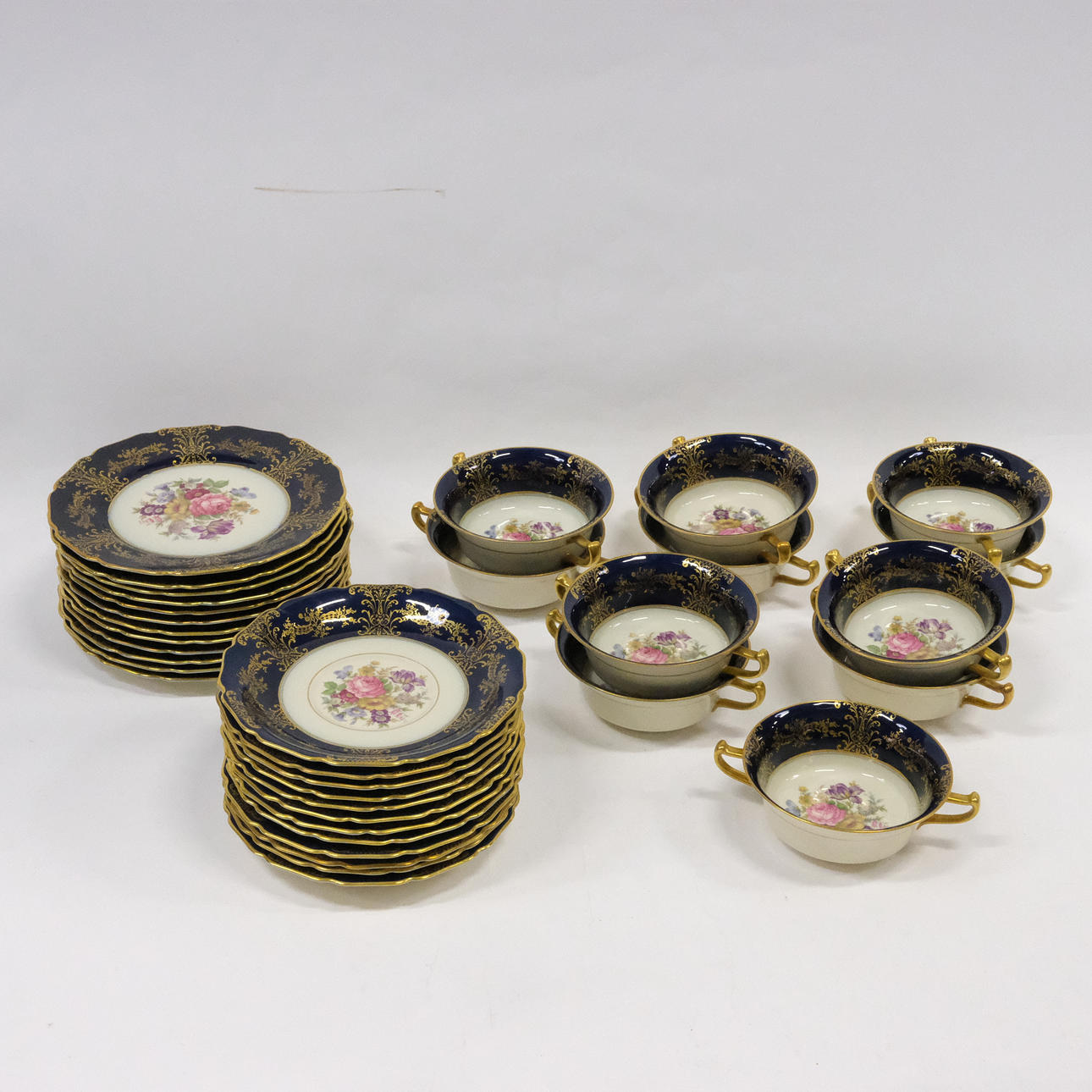 BRÜHGESCHIRR, „ELFENBEIN“, ROSENTHAL BAVARIA, 34 STÜCK.