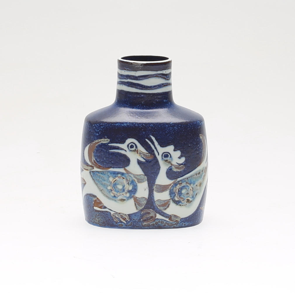 VAS, fajans, Nils Thorsson för Royal Copenhagen, Danmark.