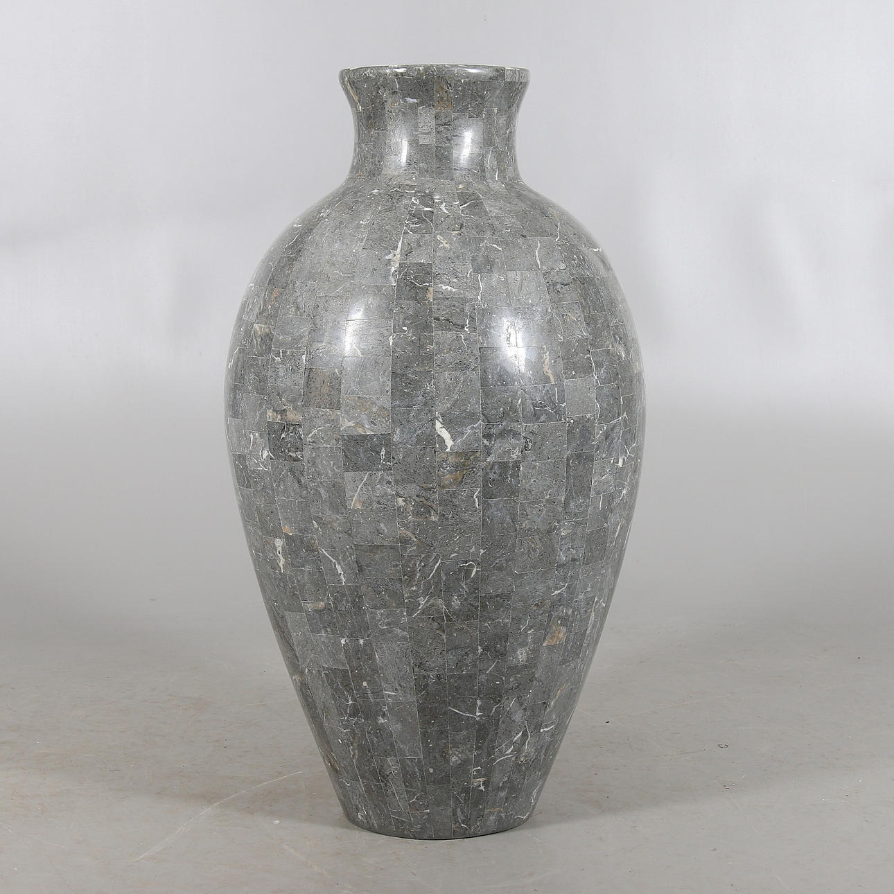 GOLVVAS/URNA, 1900-tal. Höjd 94 cm.