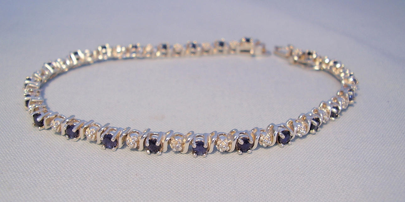 SAFIR DIAMANT ARMBAND.
