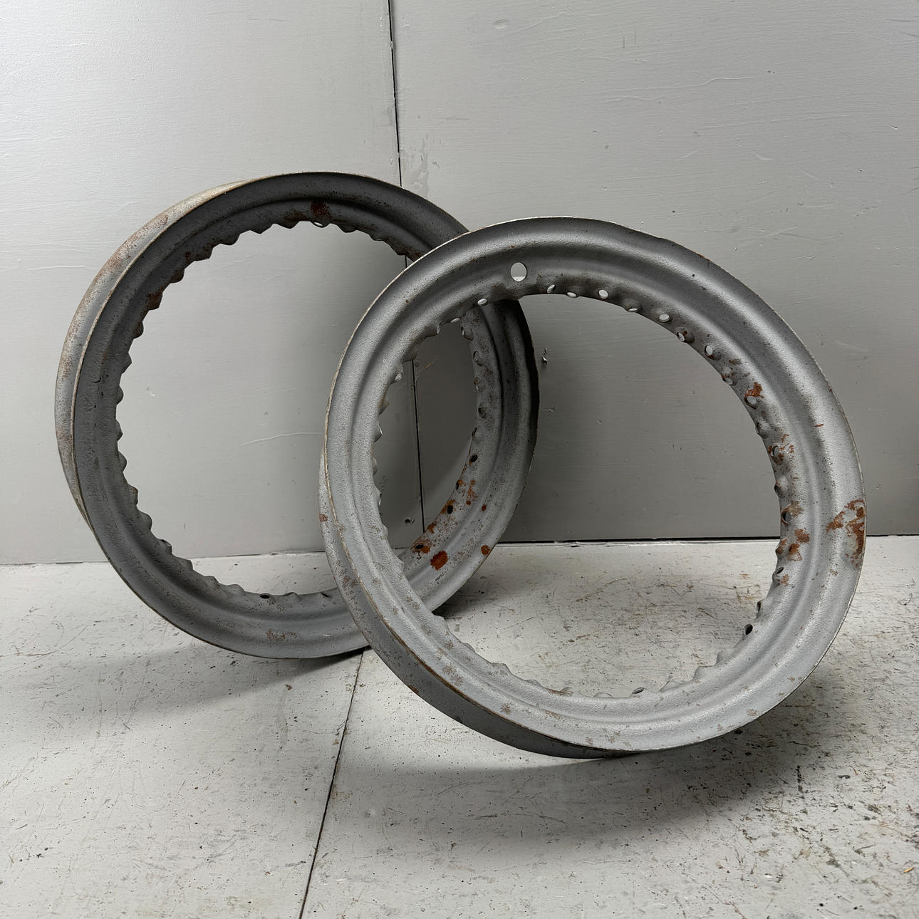 A HARLEY DAVIDSON, 2 wheel rims, model EL/UL, 1940s, USA. Vehicles ...