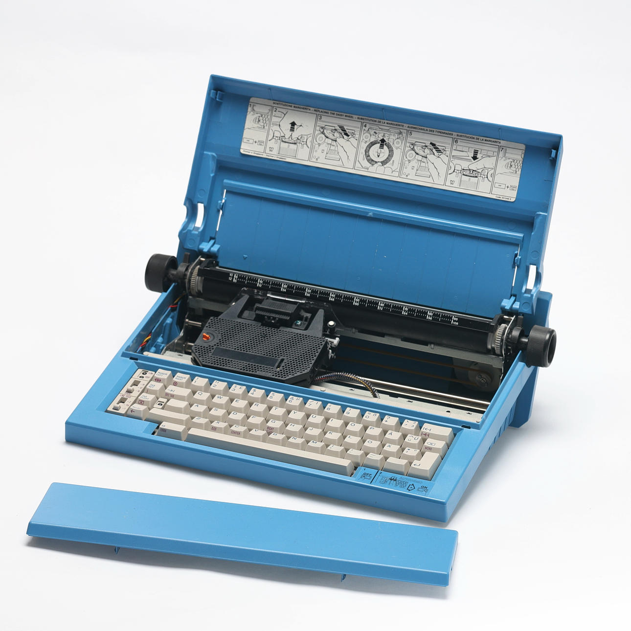 TYPEWRITER. Olivetti ET Staff 55, electric. Miscellaneous - Modern 