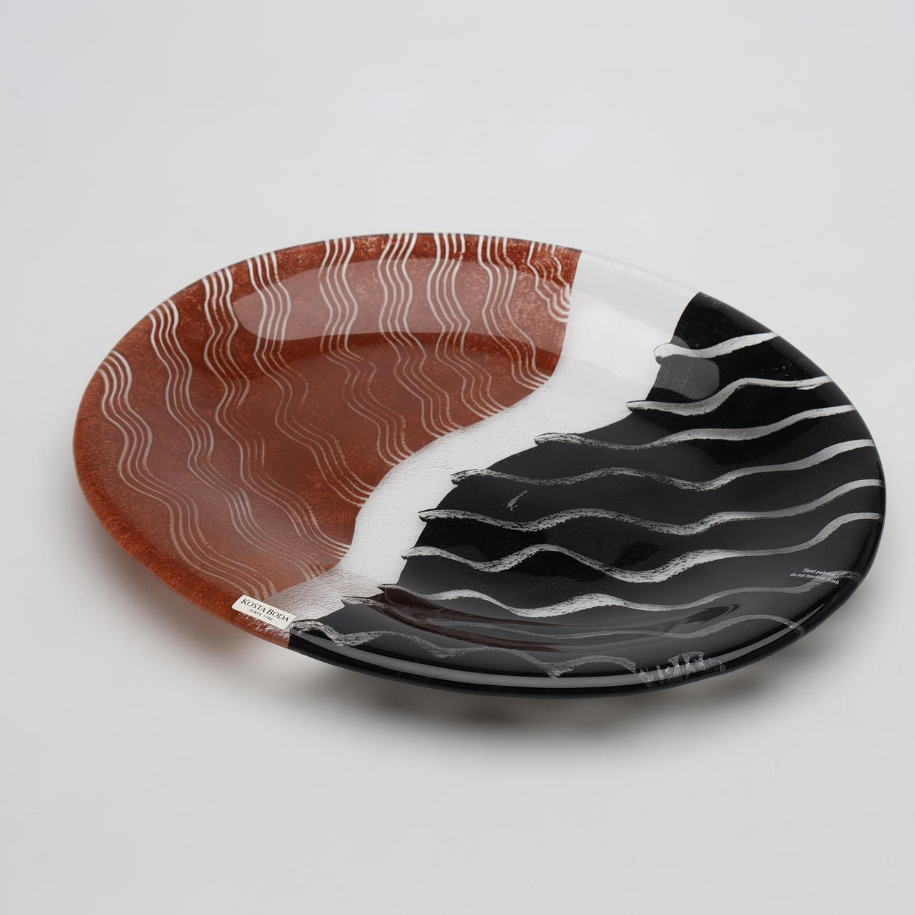 MONICA BACKSTRÖM. A bowl and saucer, “Tonga”, glass, Kosta Boda