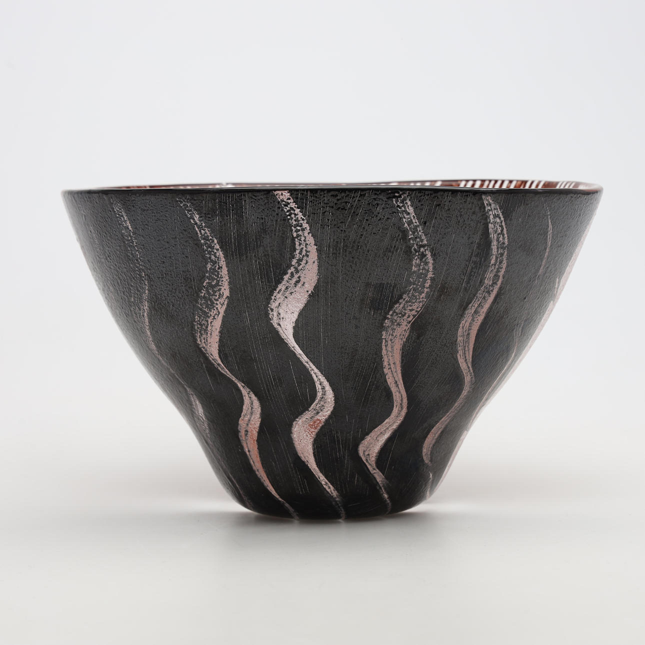MONICA BACKSTRÖM. A bowl and saucer, “Tonga”, glass, Kosta Boda