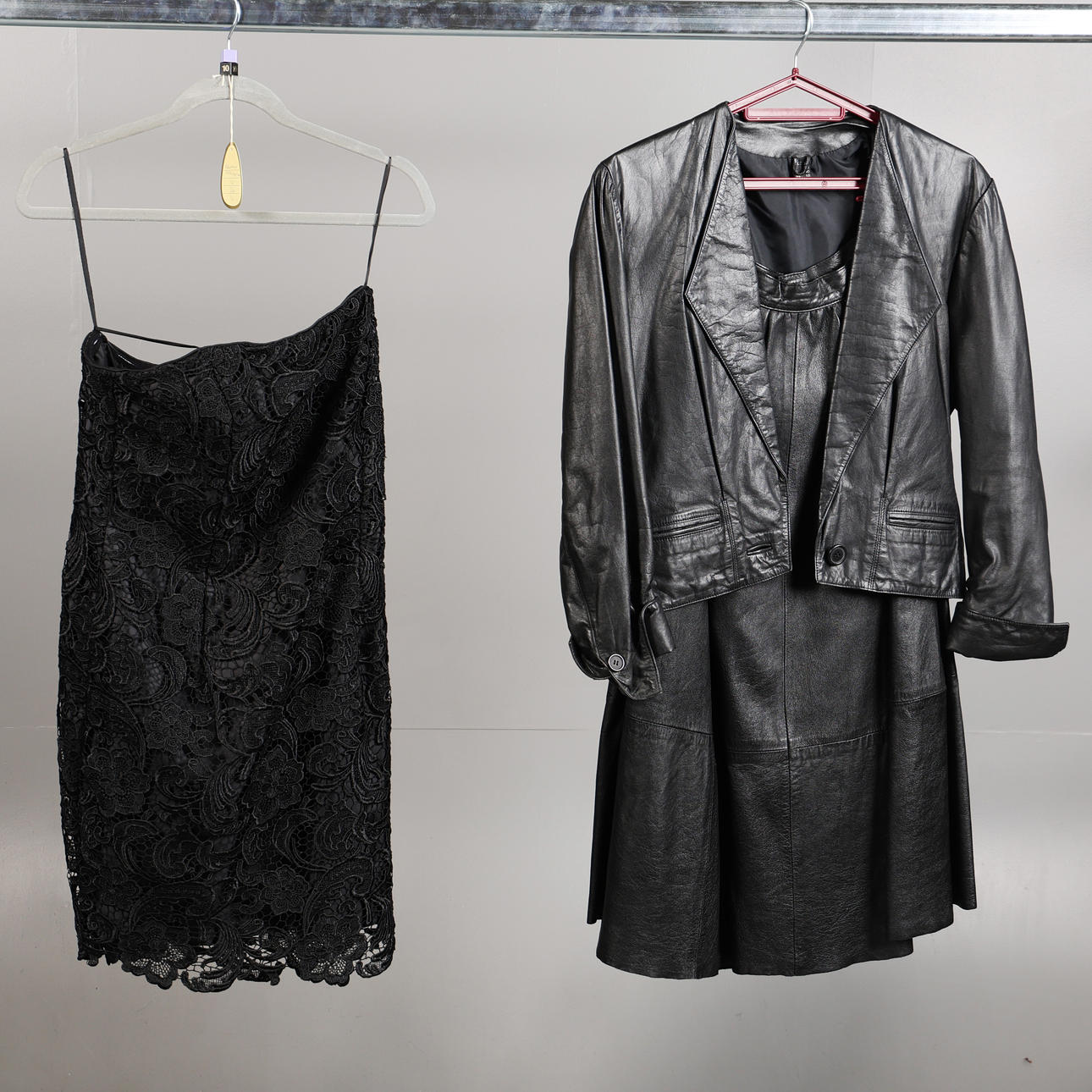 AN ADRIANNA PAPELL BOUTIQUE BLACK DRESS AND LEATHER TWO PIECE SET (2).  Vintage & Designer Fashion - Auctionet