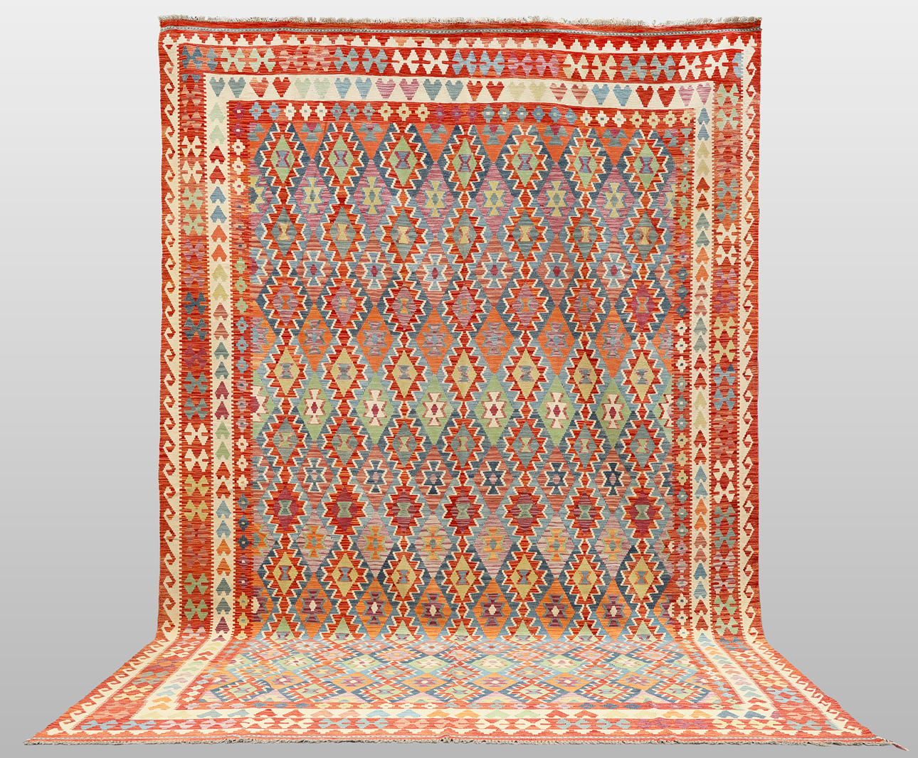 CARPET, Kelim classic design, 488 x 396 cm. Carpets & Textiles ...