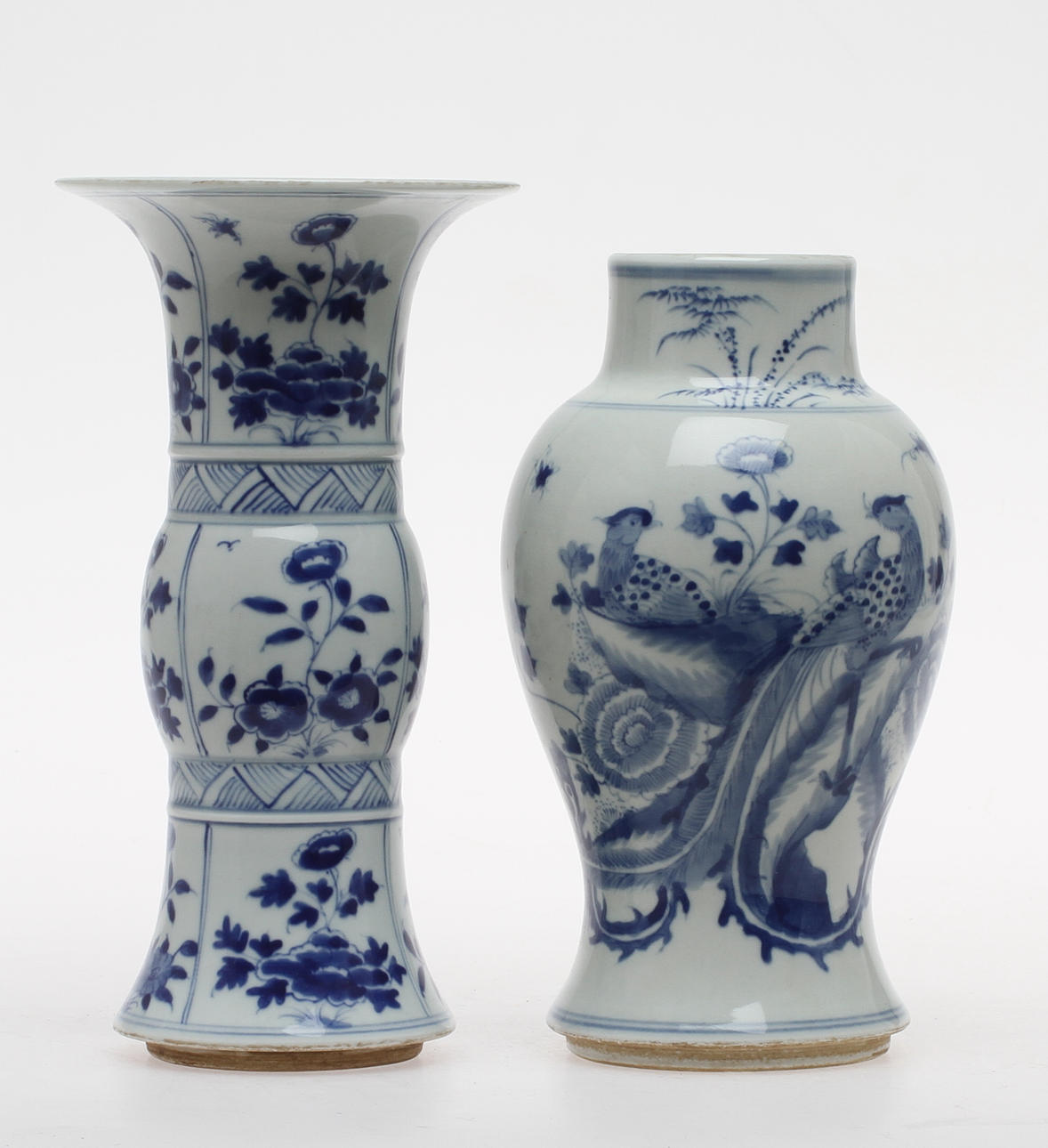 VASER, 2 st, porslin, Kina.