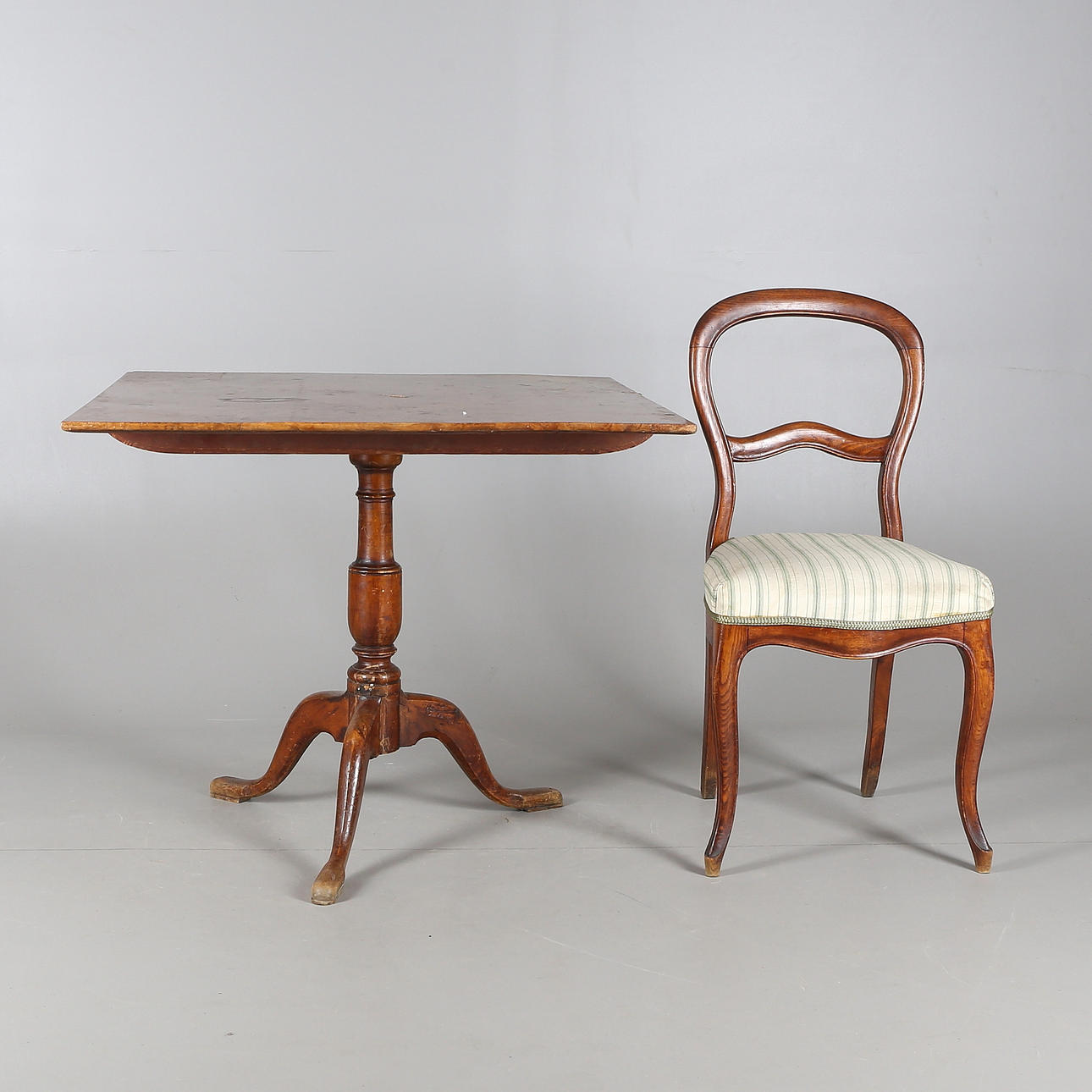 FÄLLBORD samt STOL, trä, 1900-talets första hälft.