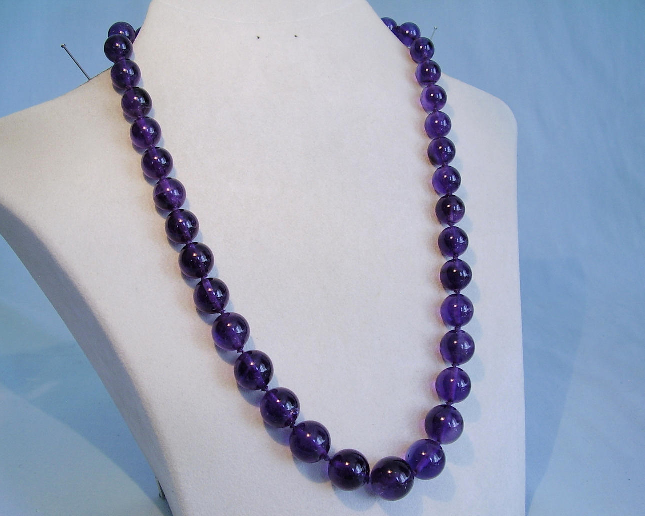 AMETISTHALSBAND 410 ct HANDGJORD IDAR-OBERSTEIN 1940.