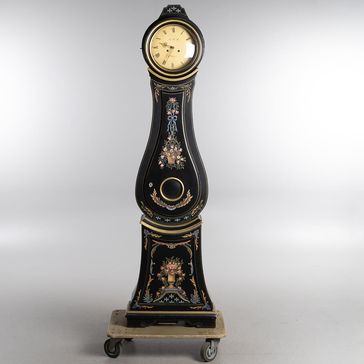 FLOOR CLOCK, painted wood, clockwork marked Mora, 19th century.