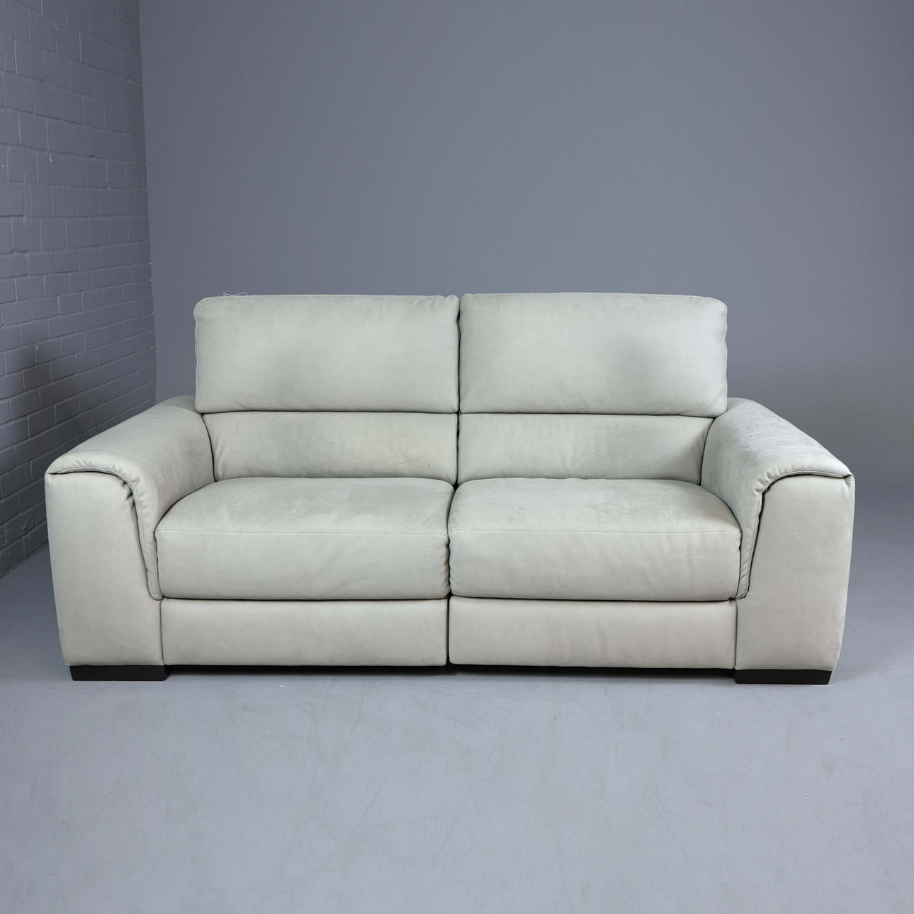 NATUZZI SOFA.