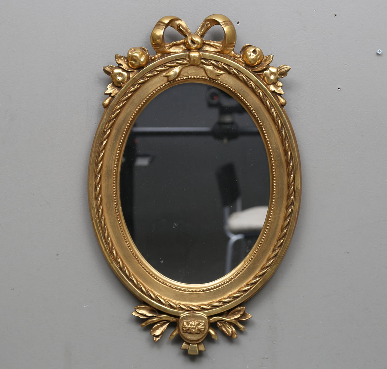 SPEGEL, gustaviansk stil, Åke Österlunds förgylleri, 1900-tal.