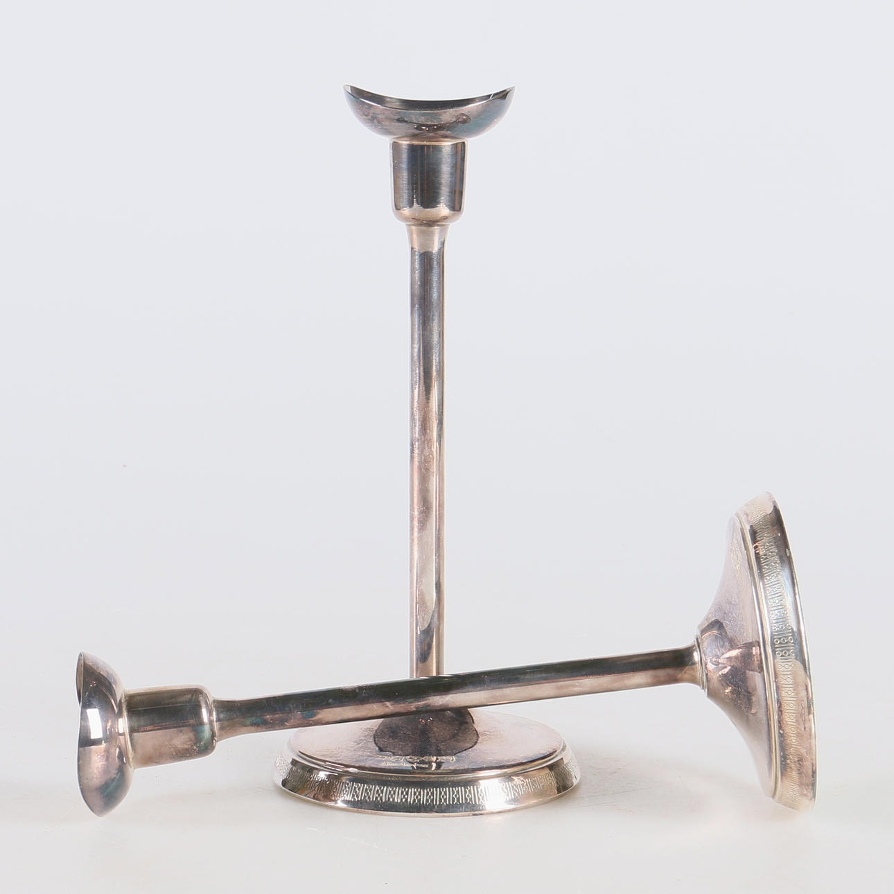 LJUSSTAKAR, ett par, silver, Ainar Axelsson, GAB, Stockholm, 1969.