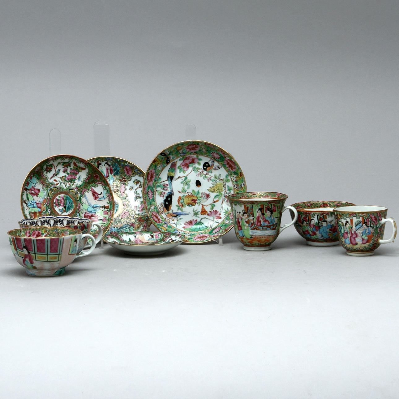 KOPPAR, 5 st, samt FAT, 4 st, porslin, Kina, Kanton, 1800/1900-tal.