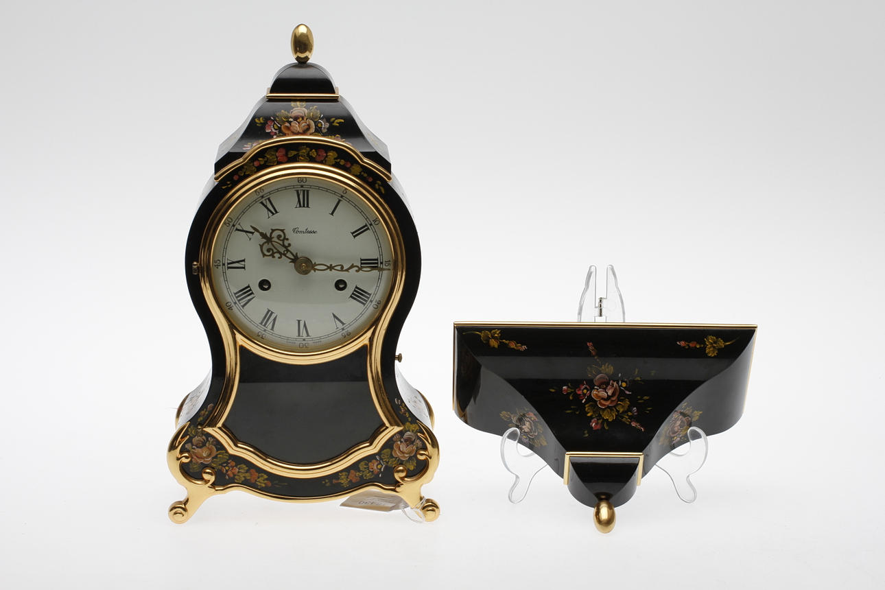 KONSOLUR, rokokostil, 1900-talets senare hälft.