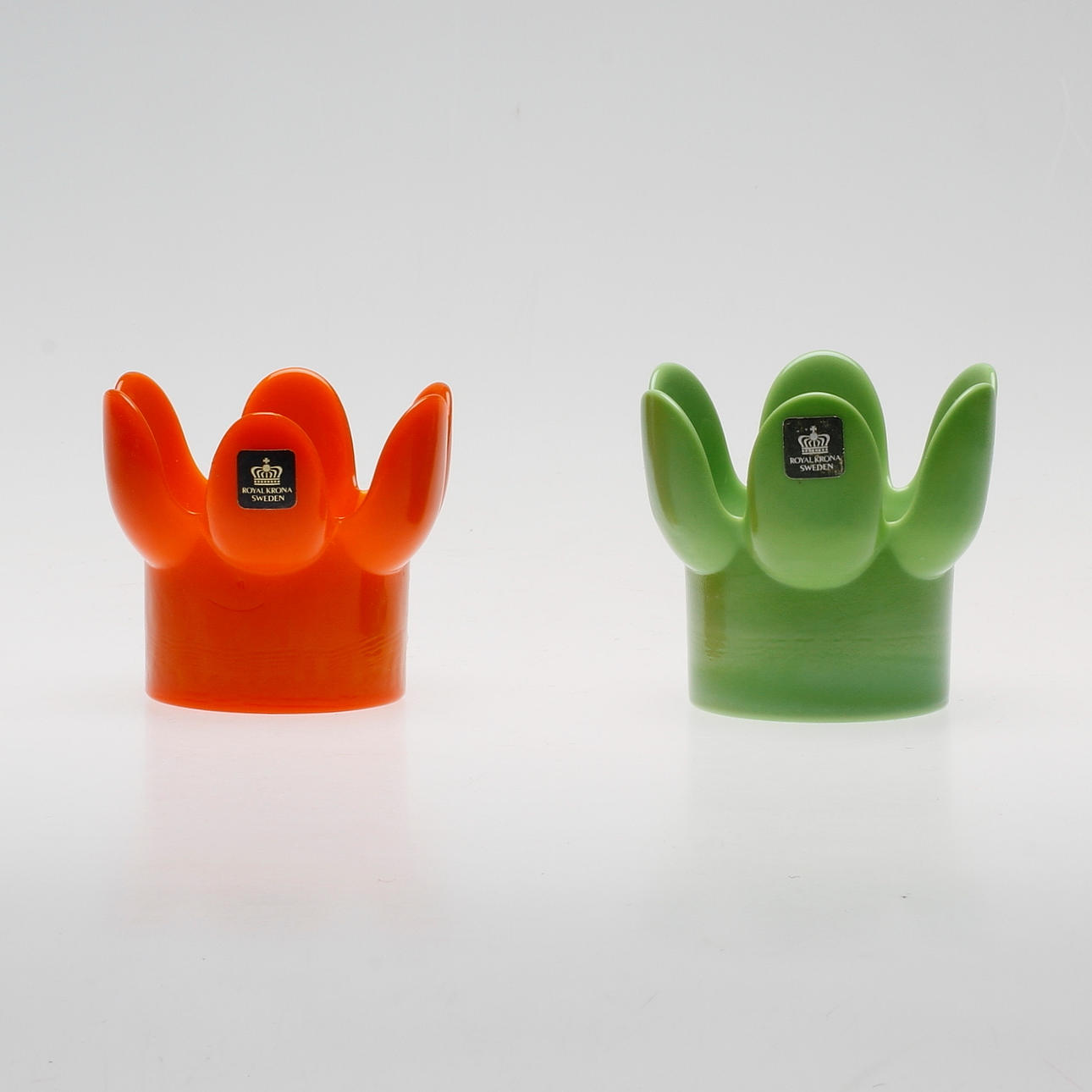 LJUSLYKTOR, 2 st, glas, Royal Krona, 1900-talets andra hälft.