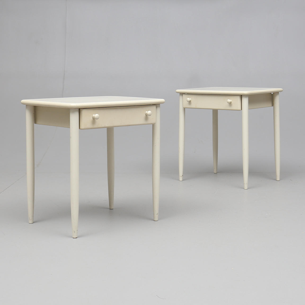 SÄNGBORD, vitlackerade, IKEA, 1966.