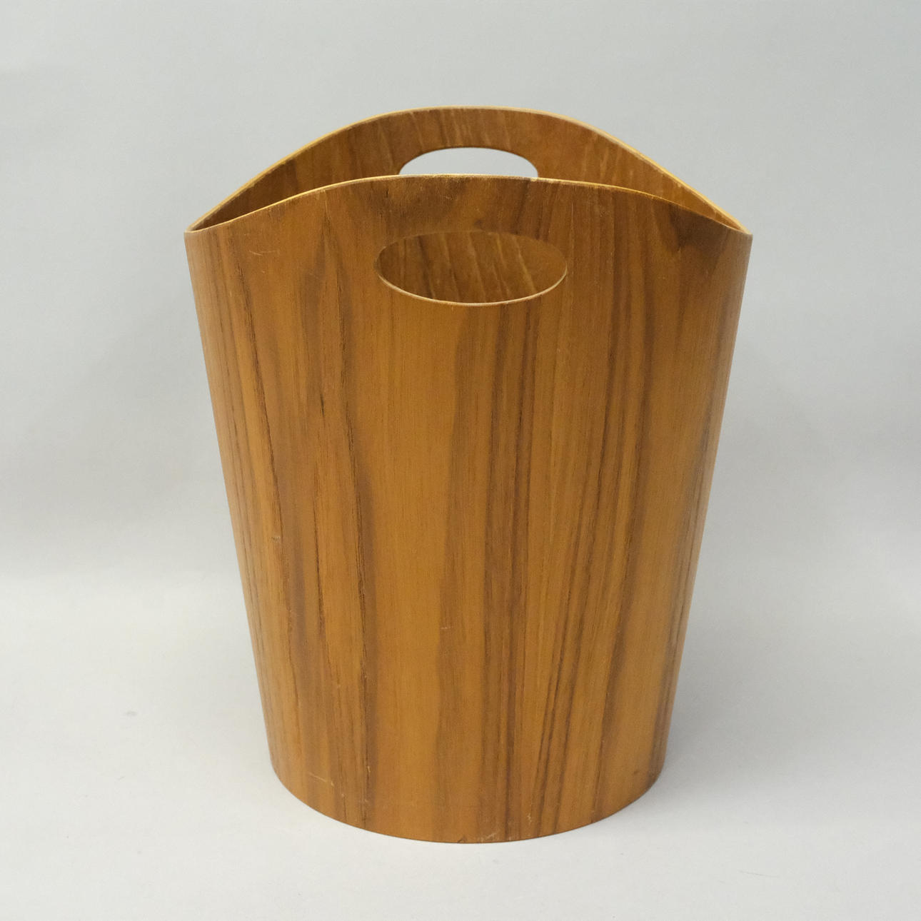 SERVEX TEAK LITTER BIN.