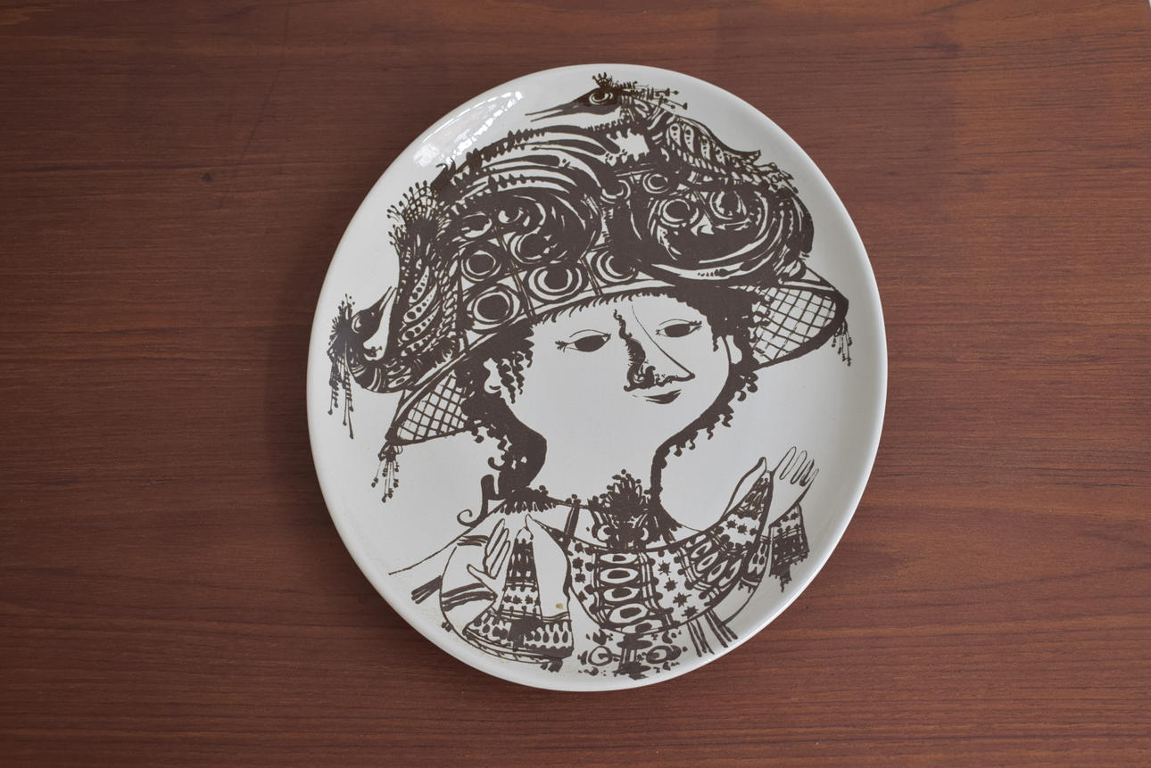 BJØRN WIINBLAD. Gwendolen Fairfax Väggtallrik.