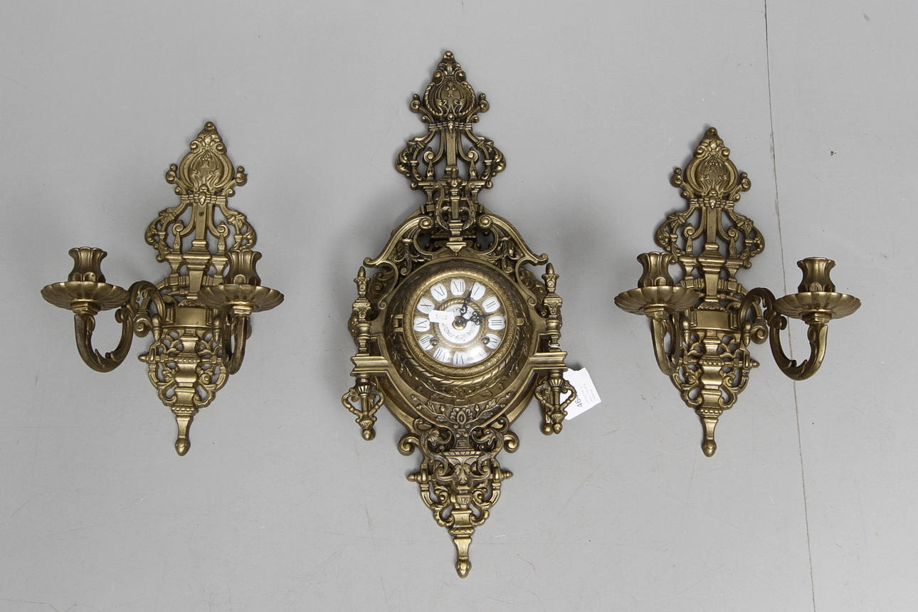 GARNITYR, 3 delar, mässing, 1900-tal.