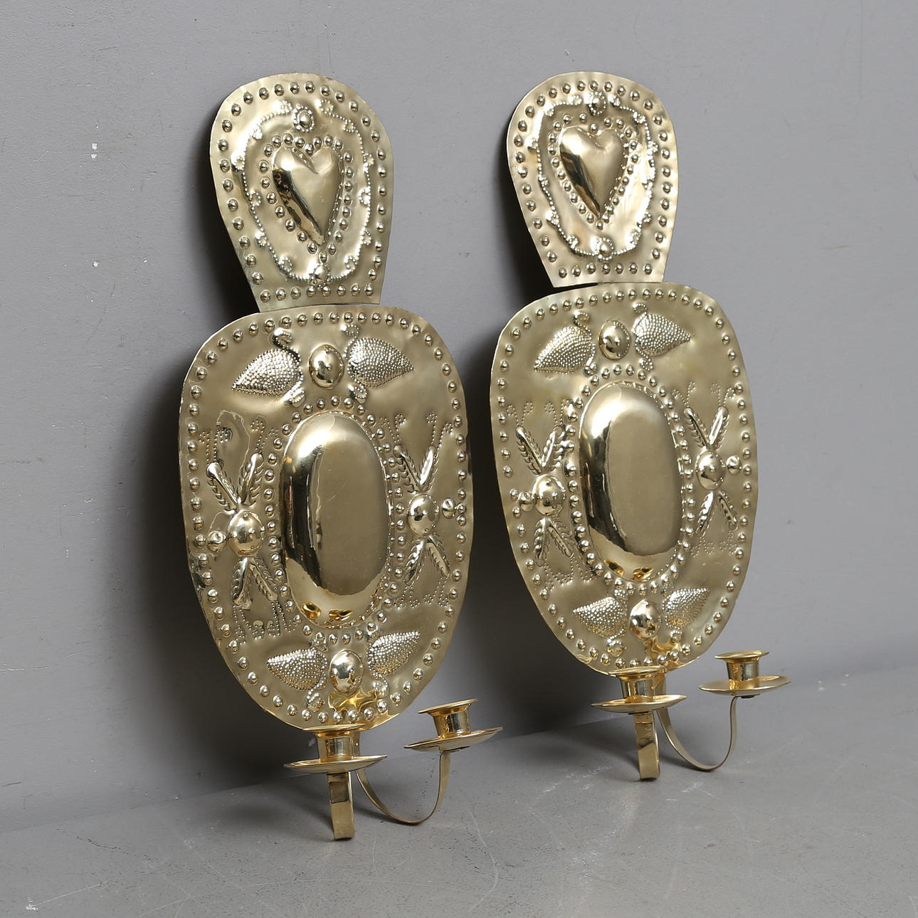 LJUSPLÅTAR, ett par, barockstil. mässing, 1800/1900-tal.